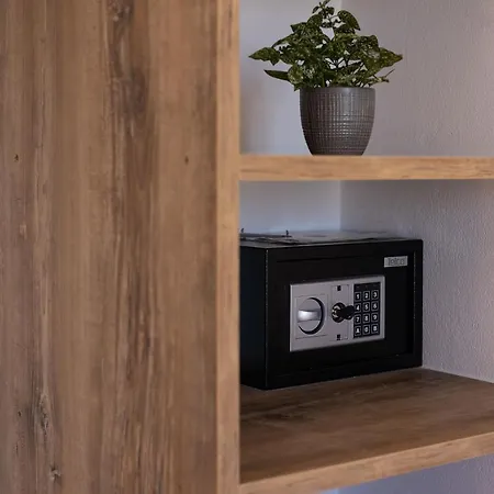 Sea La Vie - 1 Bedroom Apartment *