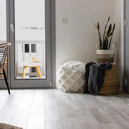Sea La Vie - 1 Bedroom Apartment